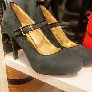 Forest Green Pumps with Platform Toe